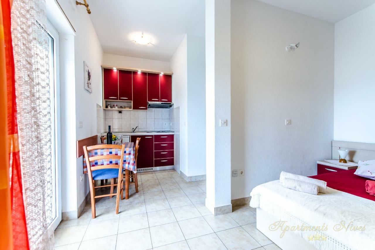 Apartments Nives Suhi Potok เยเซนิเซ ภายนอก รูปภาพ