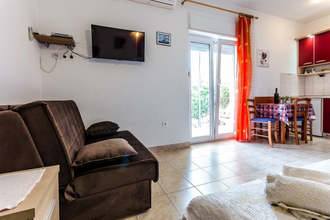 Apartments Nives Suhi Potok เยเซนิเซ ภายนอก รูปภาพ