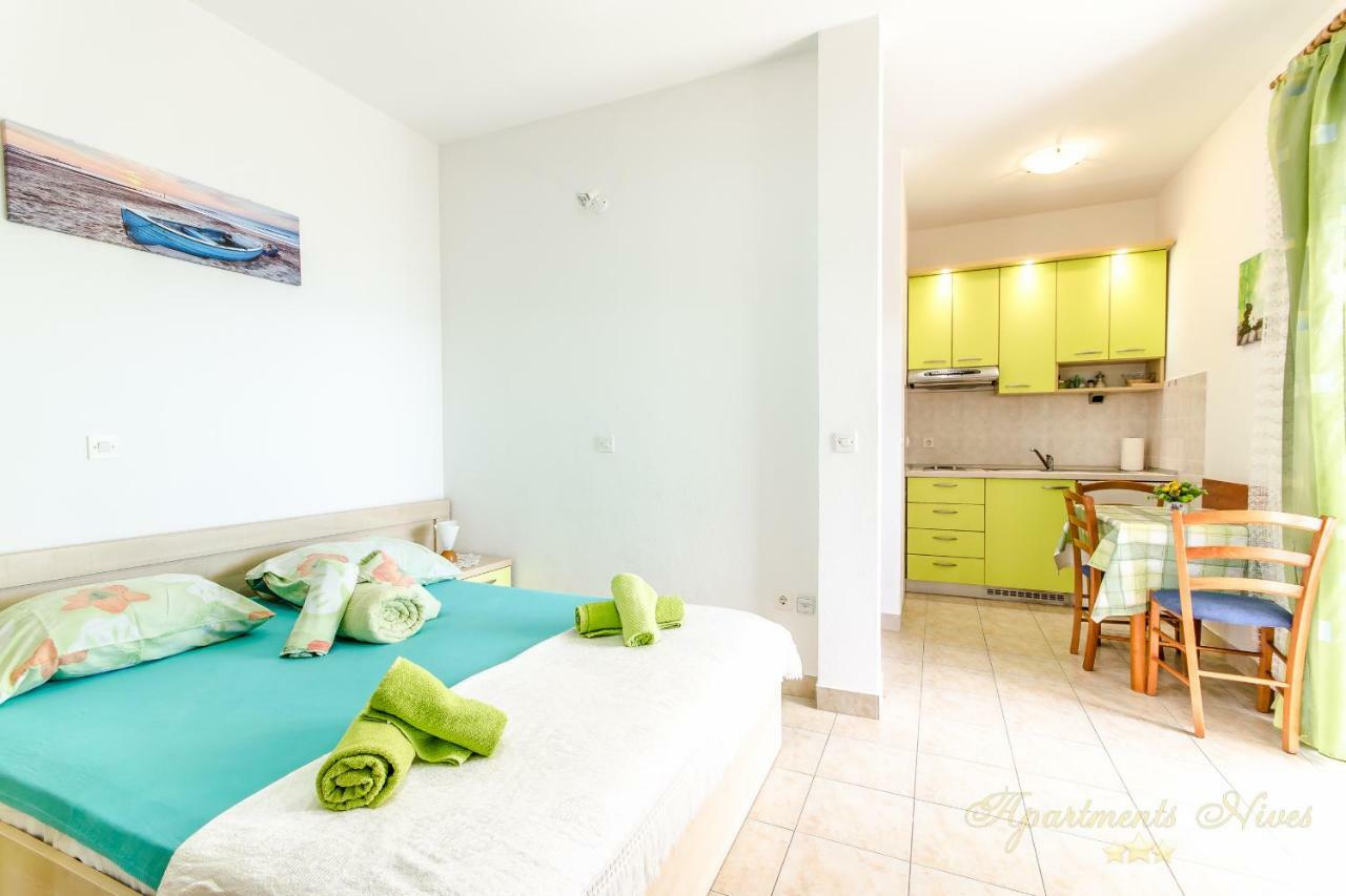 Apartments Nives Suhi Potok เยเซนิเซ ภายนอก รูปภาพ