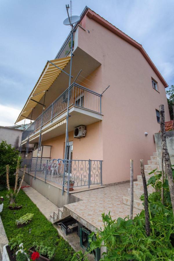 Apartments Nives Suhi Potok เยเซนิเซ ภายนอก รูปภาพ