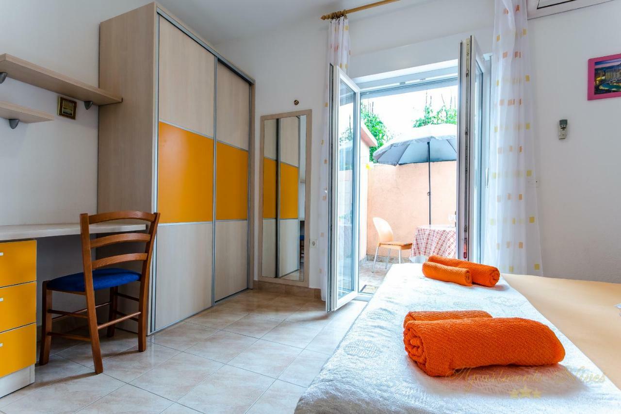 Apartments Nives Suhi Potok เยเซนิเซ ภายนอก รูปภาพ